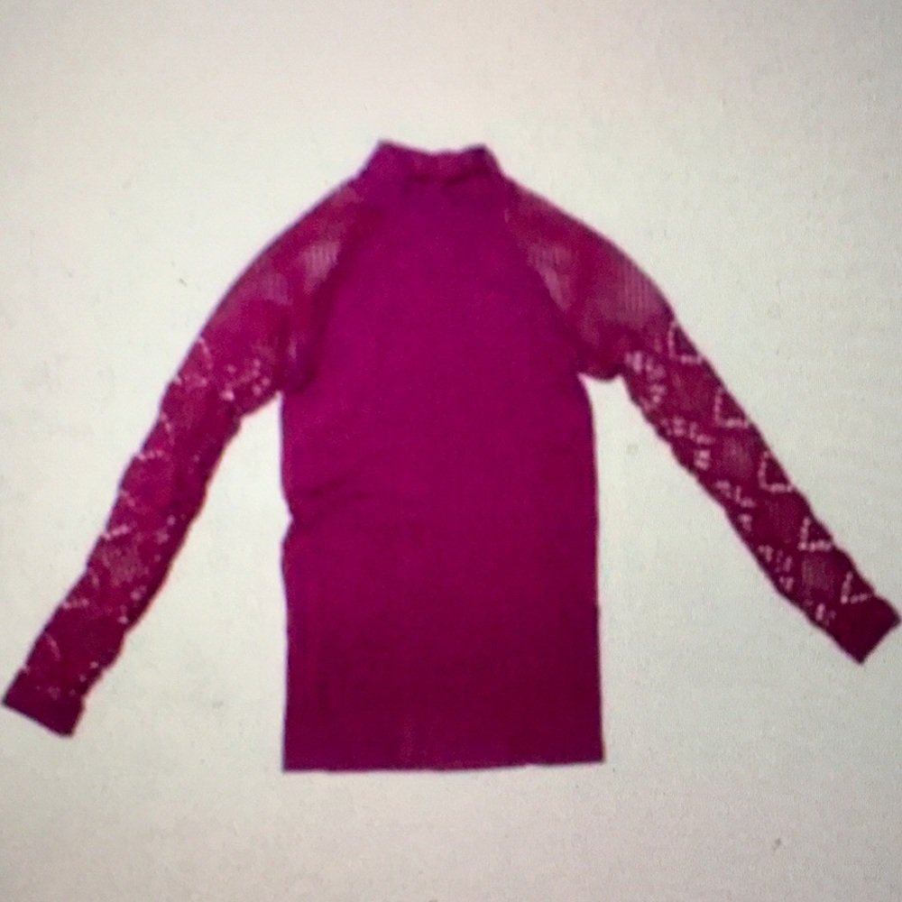 BONGO RIBBED TOP with LONG SLEEVE CUTOUTS KEYHOLE